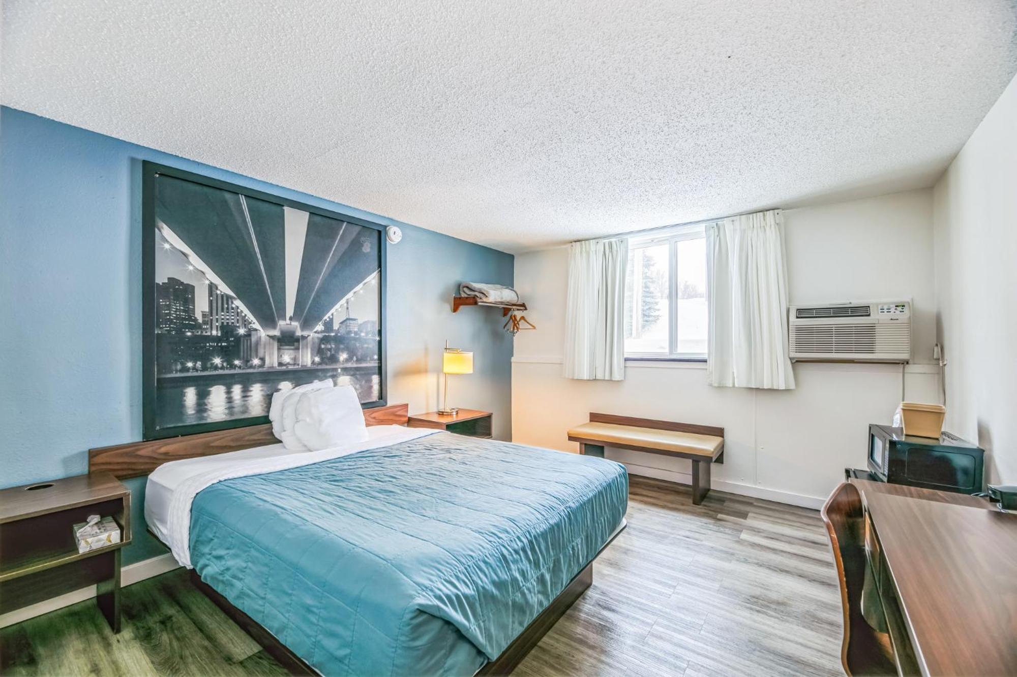 Hotel 8 Fergus Falls Екстериор снимка