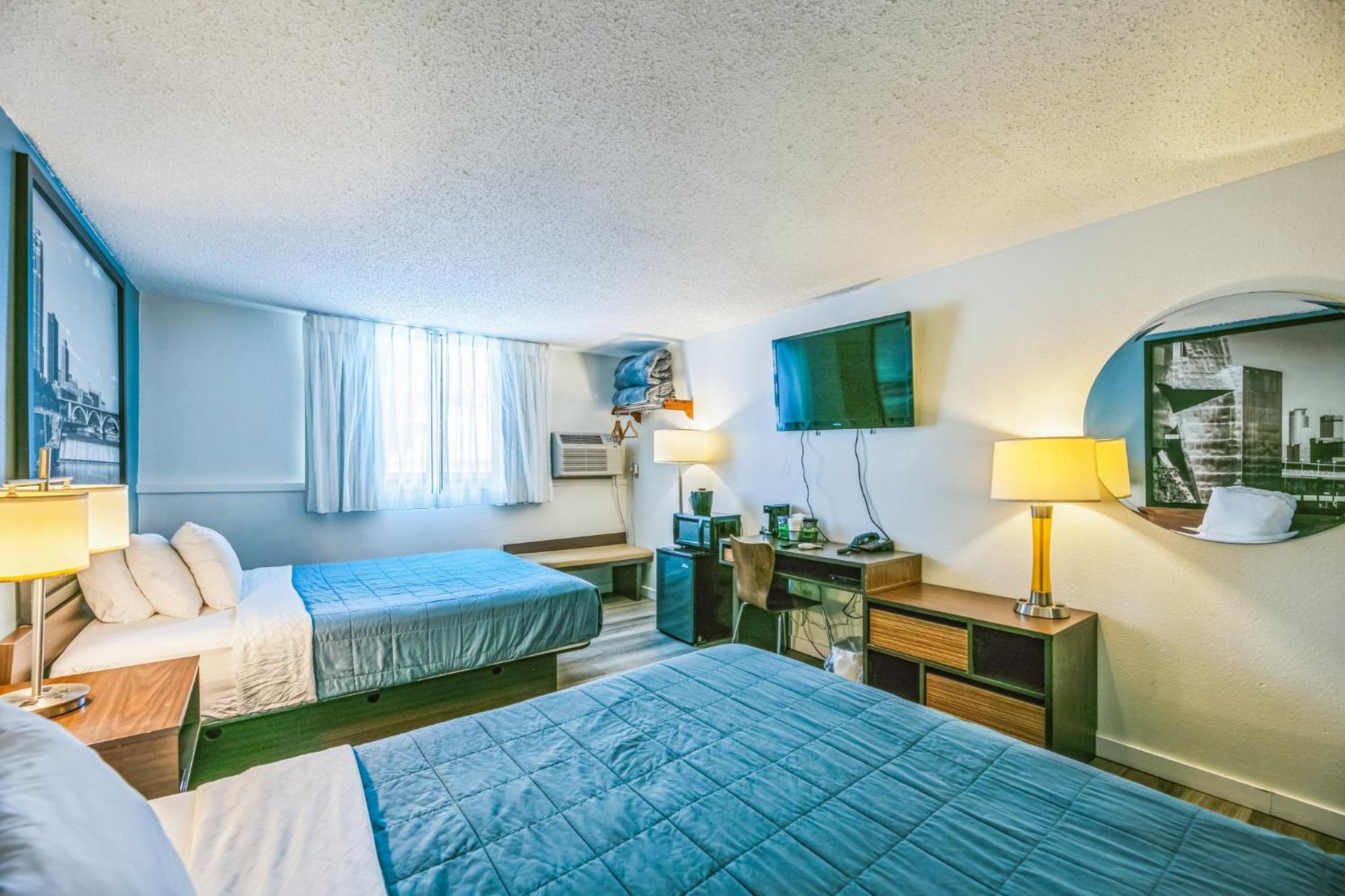 Hotel 8 Fergus Falls Екстериор снимка