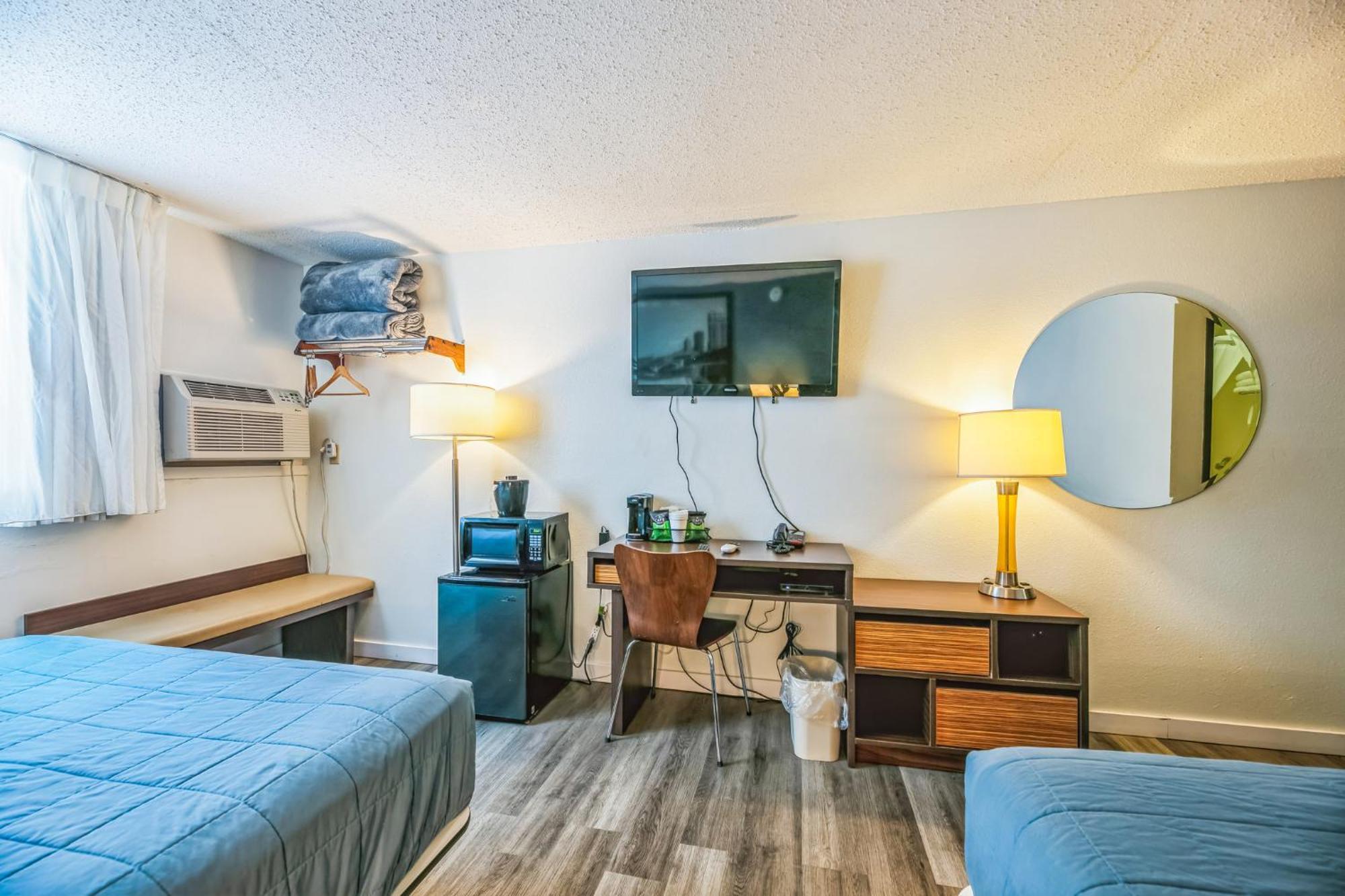 Hotel 8 Fergus Falls Екстериор снимка