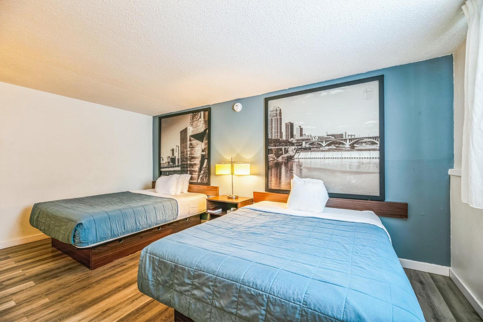 Hotel 8 Fergus Falls Екстериор снимка